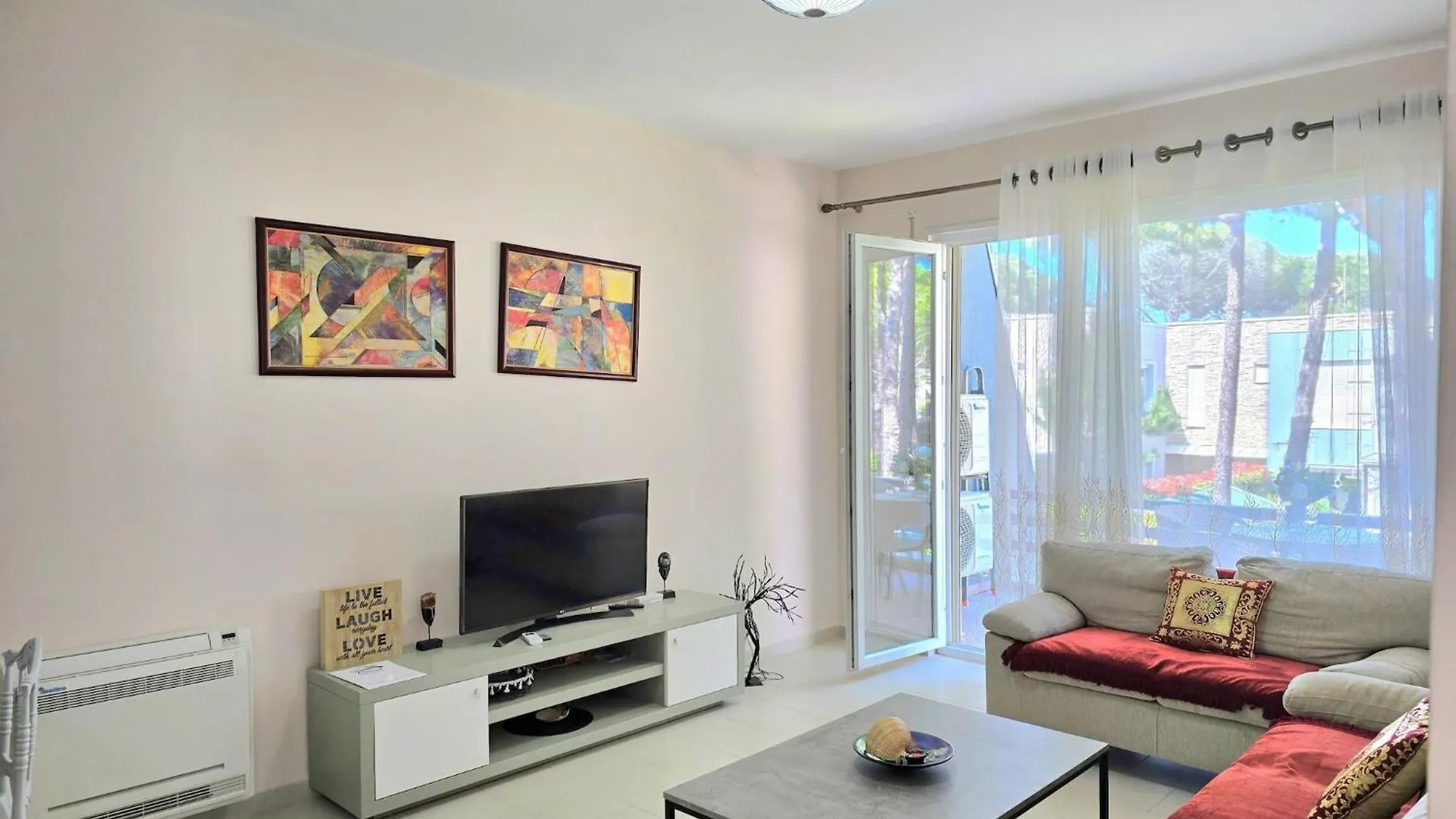 Apartment For Five Guests Plazhi San Pietro 0*,  Albanie